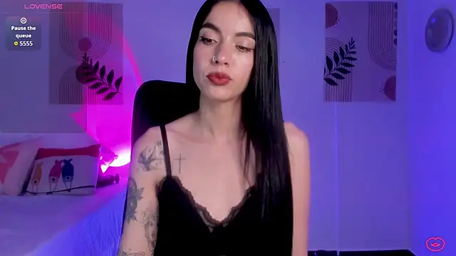 Snapshot of samy_lewis chatting on 11/20/25, 02:45 samy lewis online show from 11/20/25, 02:45