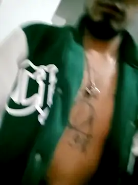 Snapshot of ale3J4a chatting on 02/01/25, 07:47 ale3J4a online show from 02/01/25, 07:47