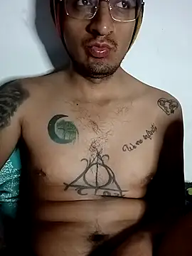 Snapshot of ale3J4a chatting on 03/18/25, 07:52 ale3J4a online show from 03/18/25, 07:52