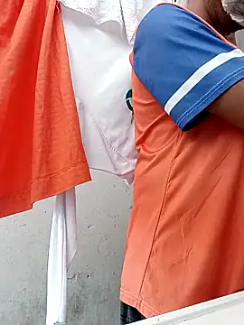 Snapshot of ale3J4a chatting on 10/26/25, 09:31 ale3J4a online show from 10/26/25, 09:31