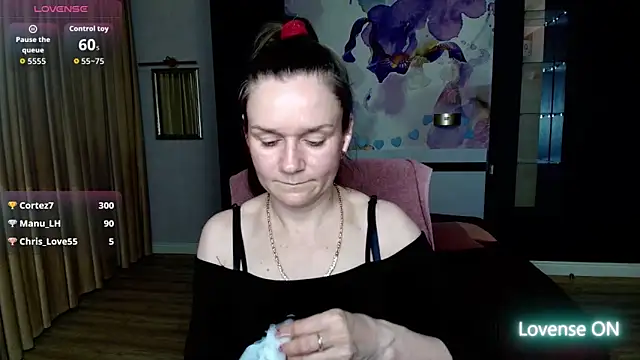 AriaGray online show from 04/29/26, 08:04