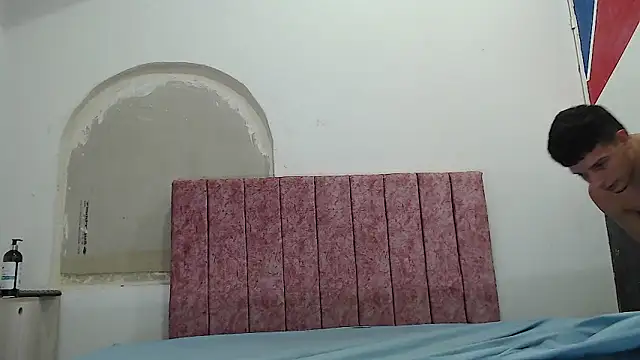 FerneyManti online show from 02/08/25, 06:44