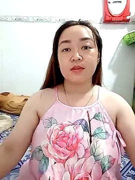 VyOanh2K online show from 03/12/25, 05:49