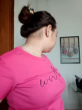 VyOanh2K online show from 03/22/25, 07:36