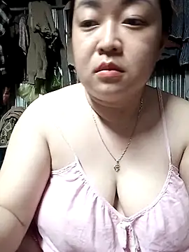 VyOanh2K online show from 10/05/25, 03:10