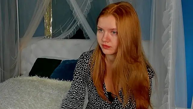 Snapshot of Eva__Lewis chatting on 02/03/26, 01:15 Eva Lewis online show from 02/03/26, 01:15