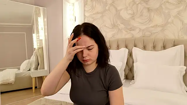 DeniseReese online show from 02/03/25, 03:09