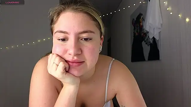 Yassyaaa online show from 01/26/25, 02:24