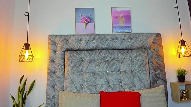 Snapshot of sweet_abby1 chatting on 02/25/25, 12:34 sweet abby1 online show from 02/25/25, 12:34