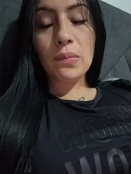 Snapshot of Sara_luna_ chatting on 12/09/24, 11:24 Sara luna online show from 12/09/24, 11:24