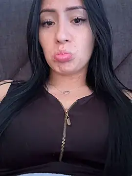 Sara luna  online show from 03/20/25, 03:04