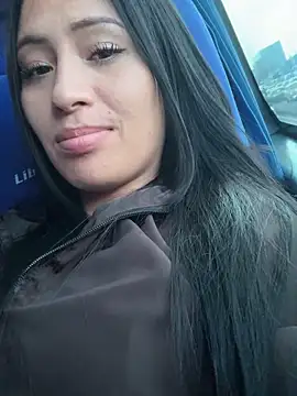 Snapshot of Sara_luna_ chatting on 11/08/25, 08:29 Sara luna online show from 11/08/25, 08:29