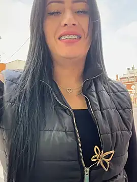 Sara luna  online show from 06/29/26, 12:16