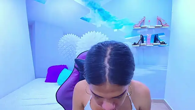 DEMI LEED online show from 12/03/25, 05:33