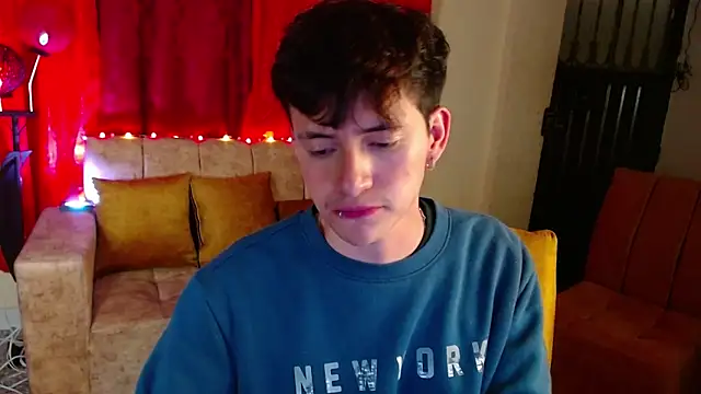 GabyThoms online show from 12/21/24, 05:36