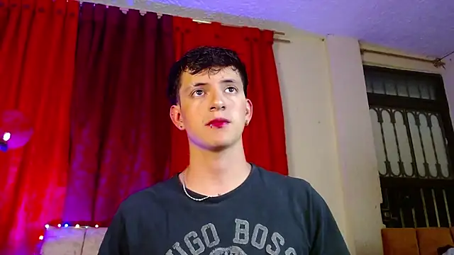 GabyThoms online show from 12/28/24, 01:08