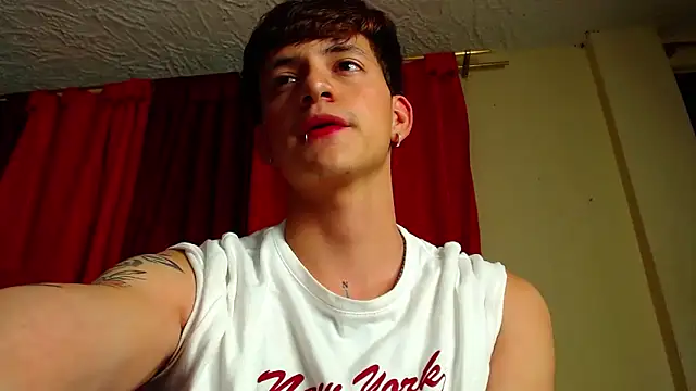 GabyThoms online show from 01/16/25, 07:38