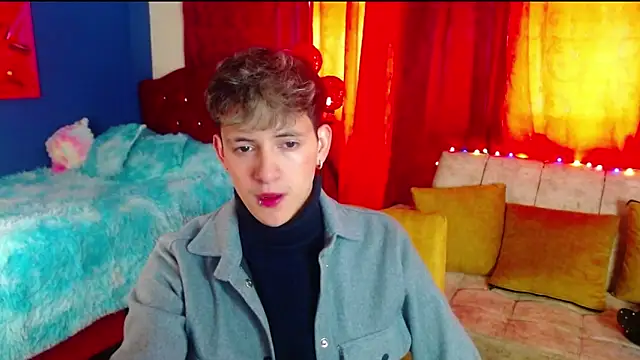 GabyThoms online show from 01/28/25, 08:36