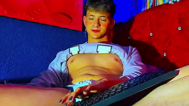 GabyThoms online show from 02/21/25, 08:38