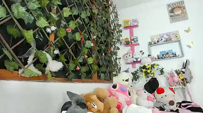 Snapshot of LunaDeCristall chatting on 01/28/25, 05:43 LunaDeCristall online show from 01/28/25, 05:43