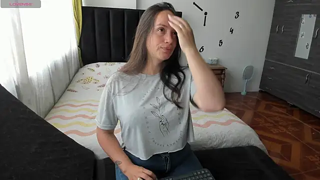milysauria1 online show from 07/27/26, 12:56