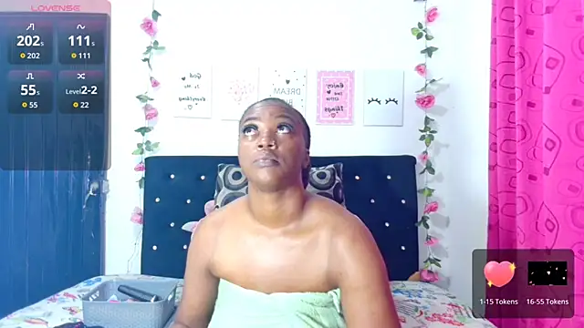 CiaraEbony online show from 11/28/25, 01:41