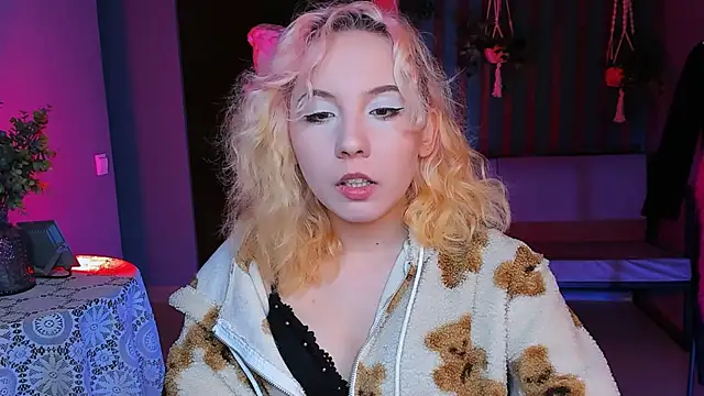 JasmineMilko online show from 02/23/25, 05:01