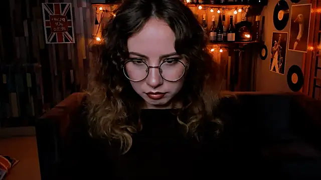 JasmineMilko online show from 07/14/26, 05:01