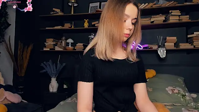 DominikaElis online show from 02/22/25, 07:25