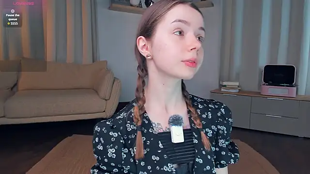 DominikaElis online show from 05/10/26, 08:14