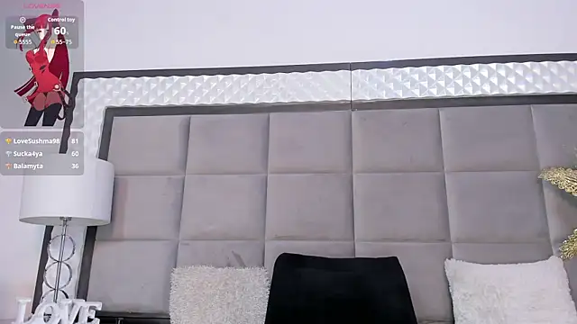 Snapshot of OliviaBurning chatting on 09/12/25, 11:04 OliviaBurning online show from 09/12/25, 11:04