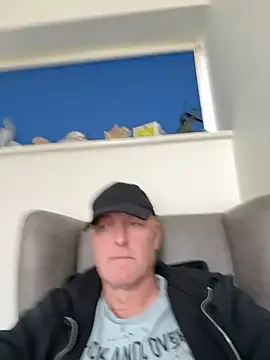 Cockhardhelp online show from 03/04/25, 03:04