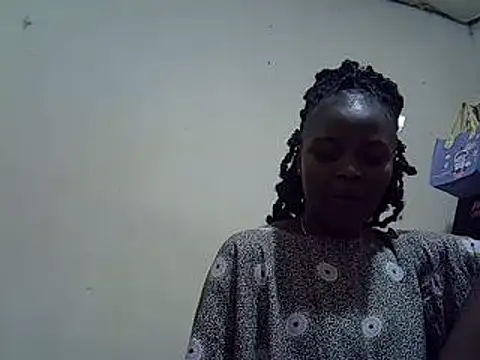 Snapshot of pretty_vivy chatting on 01/07/25, 03:44 pretty vivy online show from 01/07/25, 03:44