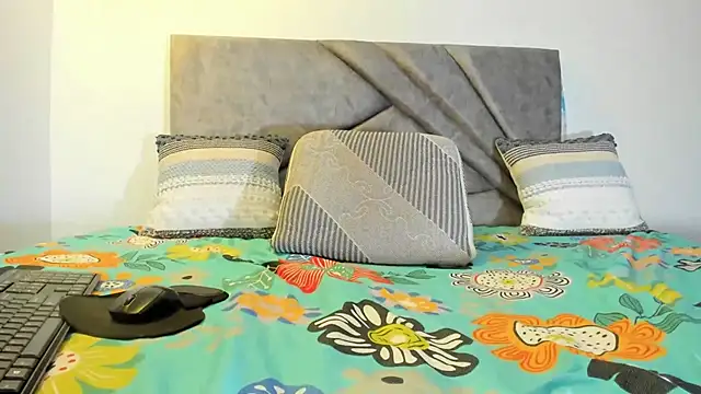 Deliciouscocoa online show from 02/18/26, 11:01