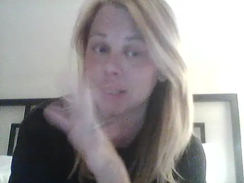 burrkitty online show from 11/19/25, 05:18