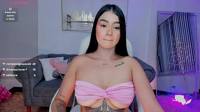 amelie jhons online show from 01/14/25, 12:00