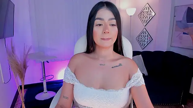 amelie jhons online show from 01/15/25, 10:57