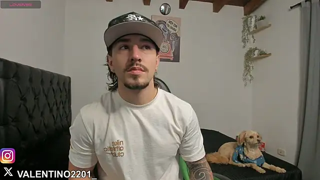 Valentino Xander online show from 10/06/25, 10:07