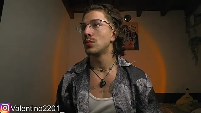 Valentino Xander online show from 04/10/26, 01:11