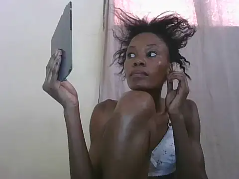 Snapshot of Sweetpetite254 chatting on 02/03/26, 06:40 Sweetpetite254 online show from 02/03/26, 06:40