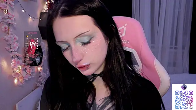 Snapshot of hikmurr chatting on 09/13/25, 08:19 hikmurr online show from 09/13/25, 08:19