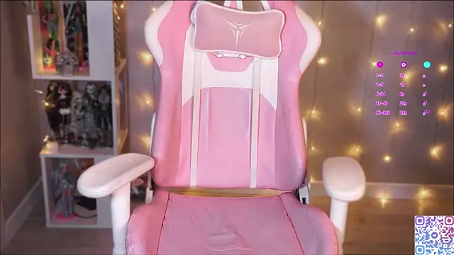 Snapshot of hikmurr chatting on 11/03/25, 08:43 hikmurr online show from 11/03/25, 08:43