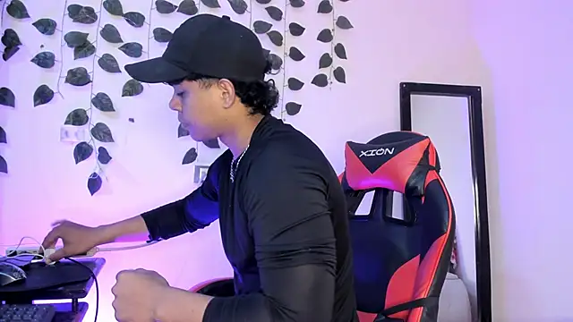 johan beley  online show from 11/30/25, 09:08