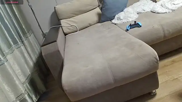 MilaaMilaa online show from 11/30/25, 09:46