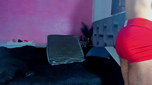 Piggy Eddy online show from 03/19/25, 02:37