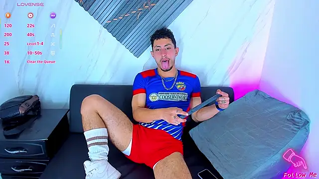 Piggy Eddy online show from 12/04/25, 08:28