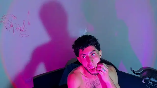 Piggy Eddy online show from 04/04/26, 02:10