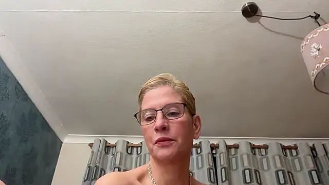 JennyHazel1 online show from 03/10/26, 09:42