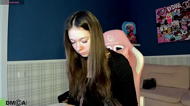 Nicole Charm online show from 01/18/26, 11:41