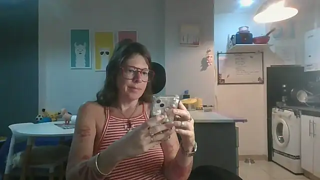 Calentandote online show from 10/17/25, 07:22